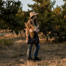 Load image into Gallery viewer, Harvesting & Gathering Bag
