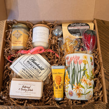 Load image into Gallery viewer, Humboldt Hive & Harvest Gift Box
