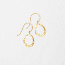 Load image into Gallery viewer, Holly Yashi Jewelry Collection