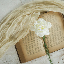 Load image into Gallery viewer, White Carnation Spray