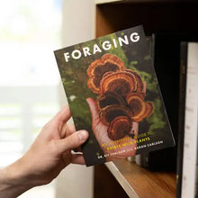 Load image into Gallery viewer, Foraging: An Illustrated Guide To Edible Wild Plants