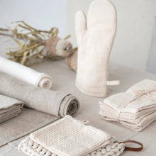 Load image into Gallery viewer, Woven Linen & Cotton Waffle Hot Mitt