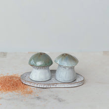 Load image into Gallery viewer, Mushroom Salt + Pepper Shakers