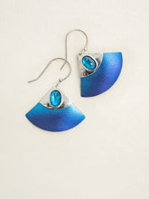 Load image into Gallery viewer, Holly Yashi Earrings