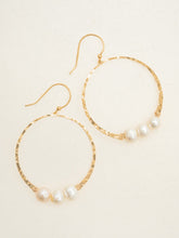 Load image into Gallery viewer, Holly Yashi Earrings