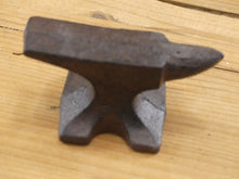 Load image into Gallery viewer, Cast Iron Anvil Paper Weight
