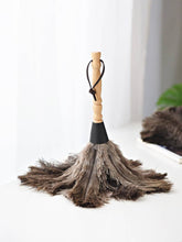 Load image into Gallery viewer, Natural Ostrich Feather Duster
