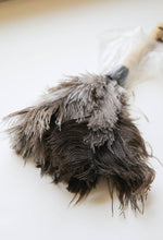Load image into Gallery viewer, Natural Ostrich Feather Duster
