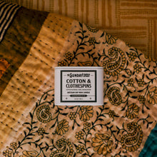 Load image into Gallery viewer, Cotton &amp; Clothespins Candle
