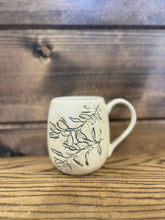 Load image into Gallery viewer, Simplistic Nature Inspired Mugs
