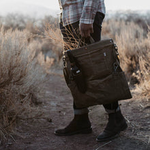 Load image into Gallery viewer, Harvesting &amp; Gathering Bag
