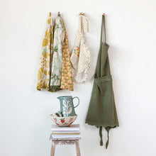 Load image into Gallery viewer, Waffle Weave Apron w/ Lace Trim
