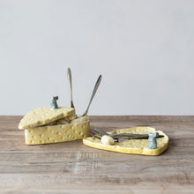 Load image into Gallery viewer, Cheese Container w/ Lid &amp; 8 Appetizer Forks
