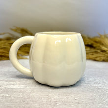 Load image into Gallery viewer, Ceramic Cream Pumpkin Mug
