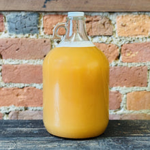Load image into Gallery viewer, The Humboldt Mercantile Mulled Apple Juice
