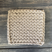 Load image into Gallery viewer, Cotton Crocheted Pot-Holders
