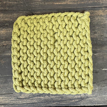 Load image into Gallery viewer, Cotton Crocheted Pot-Holders
