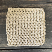 Load image into Gallery viewer, Cotton Crocheted Pot-Holders

